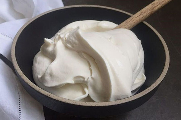 Có những món ăn nào không phù hợp sử dụng kem lỏng nấu ăn?
